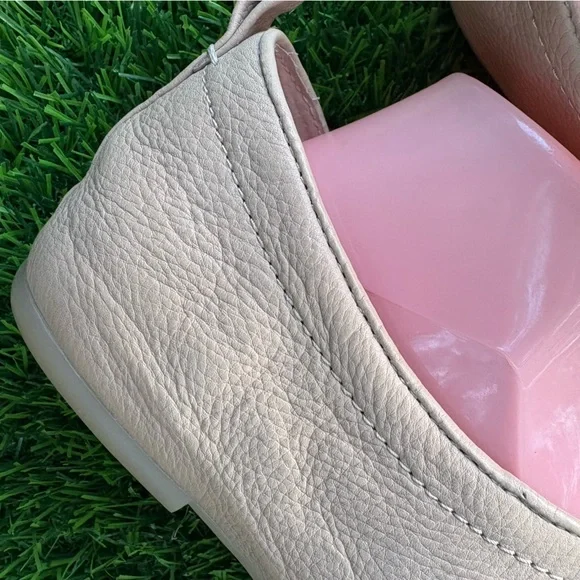 LUCCA LANE BAYLA LIGHT TAN GENUINE SOFT LEATHER FLATS HEEL TAB GUC 9M - Picture 10 of 12